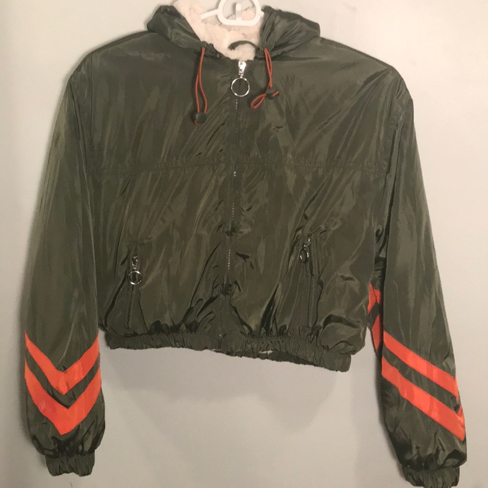 COZY CROPPED SWEATER